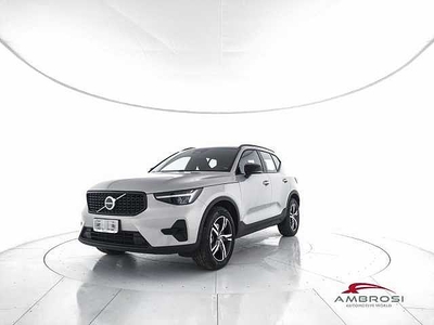 Volvo XC40 B3 Mild hybird Ultimate Dark da Test Grifo Caravan