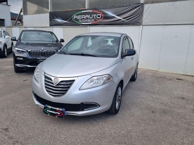 Lancia Ypsilon 1.2 69 CV