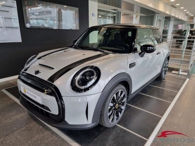 MINI Cooper 3 porte Essential Premium Package