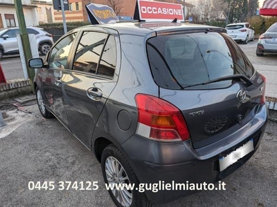 TOYOTA YARIS automatica 1.3 5 porte Sol