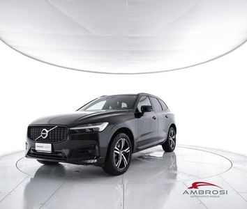 VOLVO XC60 B4 (d) AWD Geartronic R-design