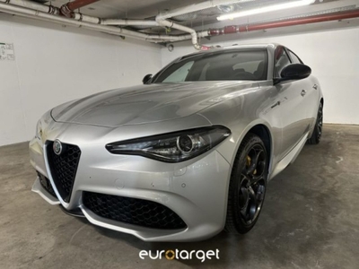 ALFA ROMEO Giulia (2016)