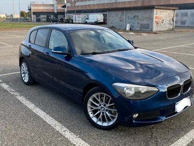 Bmw 118 118d 5p. Urban