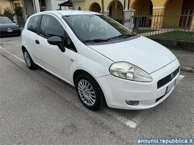 Fiat Grande Punto 1.3 MJT 75 CV 3 porte OK NEOPATENTATI Spinea