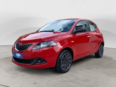 Lancia Ypsilon 1.0 FireFly 5 porte S&S Hybrid Ecochic Silver usato