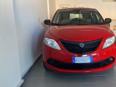 Lancia Ypsilon 1.2 69 CV Argento usato