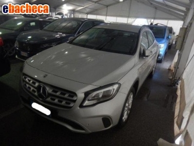 Mercedes - classe gla -..