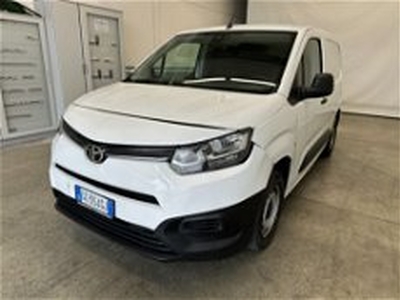 Toyota Proace City Verso City Verso 1.5D 100 CV S&S Short D Lounge my 20 del 2020 usata a Cuneo