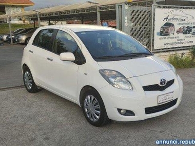 TOYOTA - Yaris - 1.4 D-4D DPF 5p. Sol