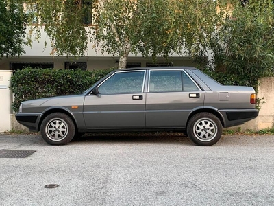 Usato 1985 Lancia Prisma 1.6 Benzin 105 CV (6.000 €)
