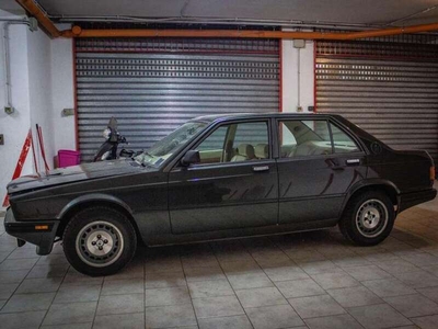Usato 1988 Maserati 420 Benzin 223 CV (10.000 €)