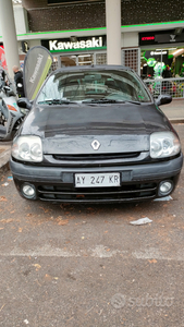 Usato 1998 Renault Clio II 1.2 Benzin 54 CV (1.990 €)