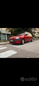 Usato 1998 Renault Clio II Benzin (1.200 €)