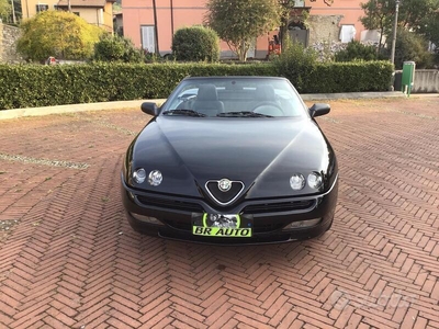 Usato 2000 Alfa Romeo GTV 1.7 Benzin 144 CV (11.500 €)