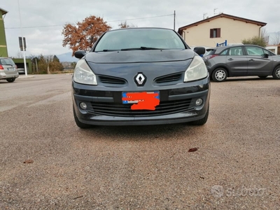 Usato 2007 Renault Clio 1.4 Diesel 78 CV (500 €)