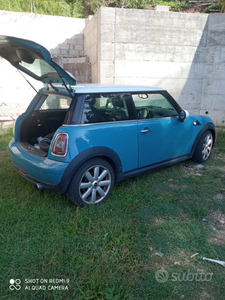 Usato 2009 Mini Cooper D 1.6 Diesel 90 CV (7.000 €)