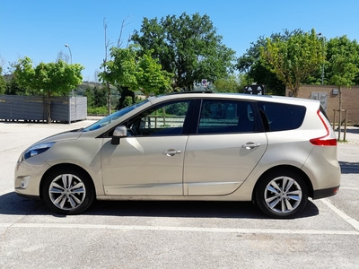 Usato 2009 Renault Scénic III 1.9 Diesel 130 CV (3.400 €)