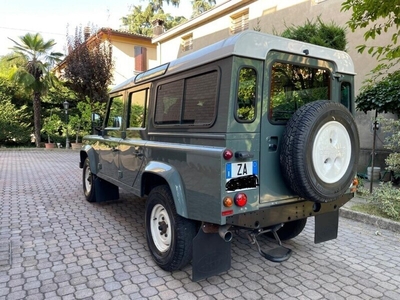 Usato 2010 Land Rover Defender 2.4 Diesel 122 CV (58.500 €)