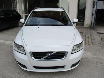 Usato 2010 Volvo V50 1.6 Benzin 101 CV (4.990 €)