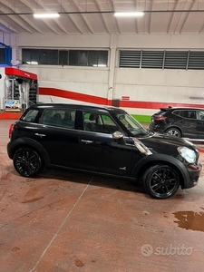 Usato 2013 Mini Cooper Countryman 1.6 Diesel 122 CV (11.300 €)