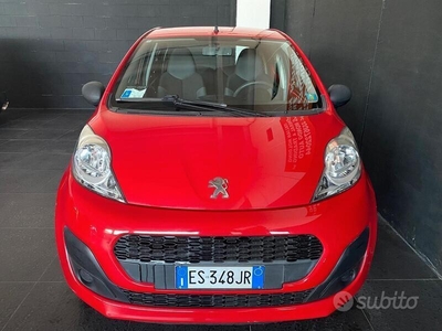Usato 2013 Peugeot 107 1.0 Benzin 68 CV (7.000 €)