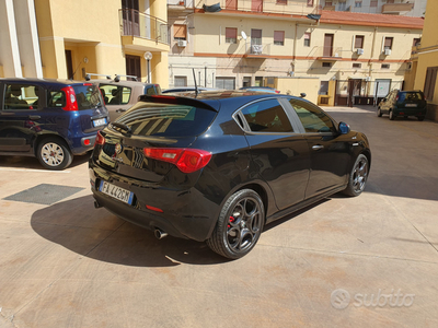 Usato 2015 Alfa Romeo Giulietta 2.0 Diesel 175 CV (14.500 €)