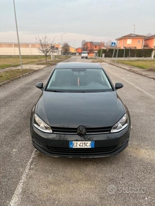 Usato 2015 VW Golf VII 1.2 Benzin 85 CV (12.550 €)