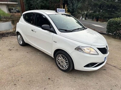 Usato 2016 Lancia Ypsilon 1.2 Diesel 95 CV (9.800 €)