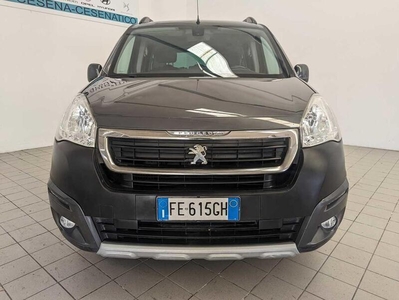 Usato 2016 Peugeot Partner Tepee 1.6 Diesel 120 CV (15.900 €)