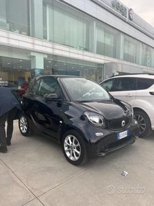 Usato 2016 Smart ForTwo Coupé Benzin (10.500 €)