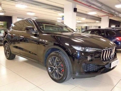 Usato 2017 Maserati Levante 3.0 Diesel 250 CV (38.500 €)