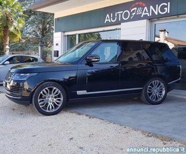 Usato 2018 Land Rover Range Rover 3.0 Diesel 249 CV (53.900 €)