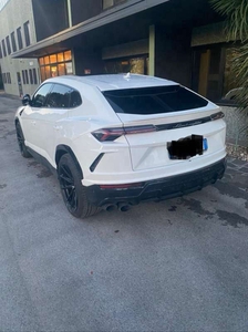 Usato 2019 Lamborghini Urus 4.0 Benzin 650 CV (255.000 €)