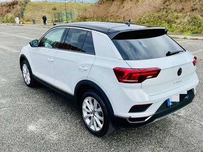 Usato 2020 VW T-Roc 1.5 Benzin 150 CV (22.900 €)