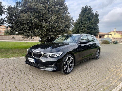 Usato 2022 BMW 318 2.0 El_Hybrid 150 CV (28.400 €)