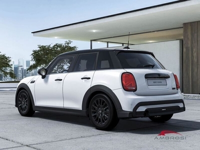 Usato 2023 Mini Cooper 1.5 Benzin 136 CV (33.000 €)