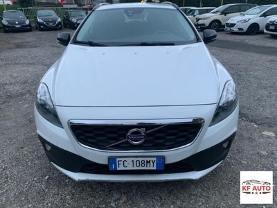 VOLVO - V40 Cross Country - D2 Geartronic Momentum