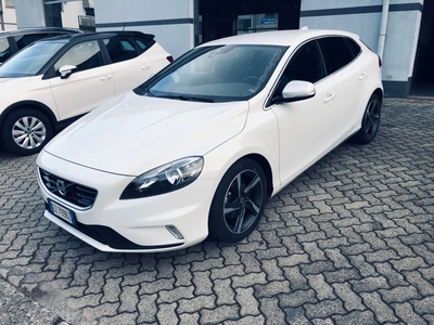 Volvo V40 D2 1.6 R-design Kinetic usato