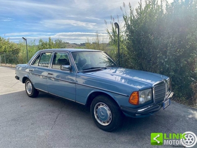 1980 | Mercedes-Benz 200