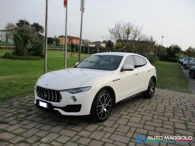 2017 MASERATI Levante