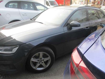 Audi A4 35 TDI S tronic Avant Business 120 kW