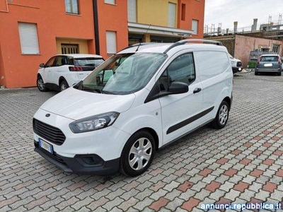 Ford Transit Courier 1.5 TDCi 75CV Van Trend San Ginesio