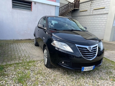 Lancia Ypsilon 1.2 69 CV