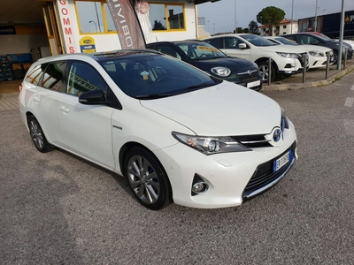 Toyota Auris 1.8 Hybrid