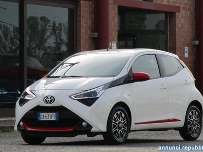 Toyota Aygo Connect 1.0 VVT-i 72 CV 5 porte x-play MMT Bologna