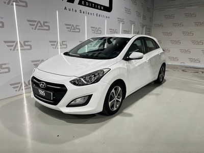 HYUNDAI i30 1.4 MPI BlueDrive Essence 5p.