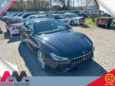 Maserati Ghibli V6 430 CV