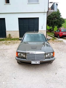 Usato 1982 Mercedes 500 5.0 Benzin 231 CV (7.000 €)