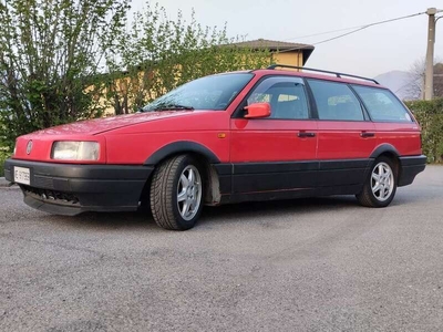 Usato 1992 VW Passat 1.8 Benzin 90 CV (3.000 €)