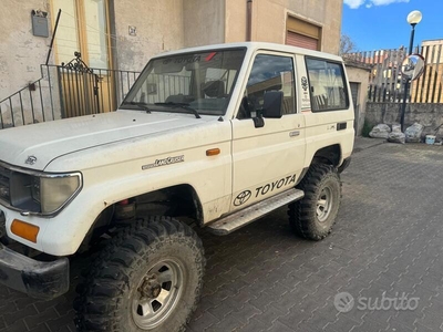 Usato 1994 Toyota Land Cruiser 2.4 Diesel 90 CV (12.000 €)